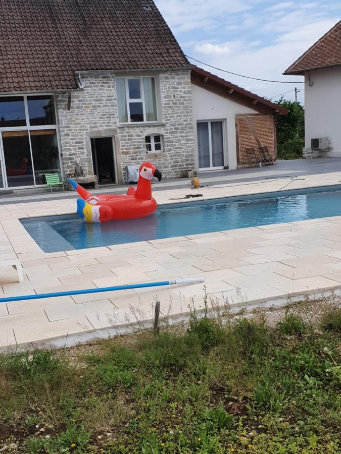 Domaine Ravy-Lilas Saint-Symphorien-sur-Saone Exterior foto