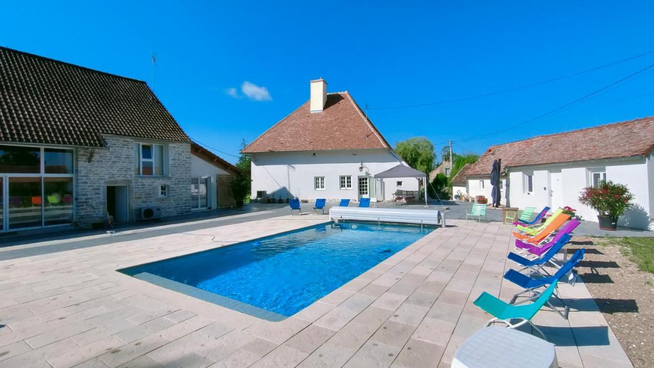 Domaine Ravy-Lilas Saint-Symphorien-sur-Saone Exterior foto
