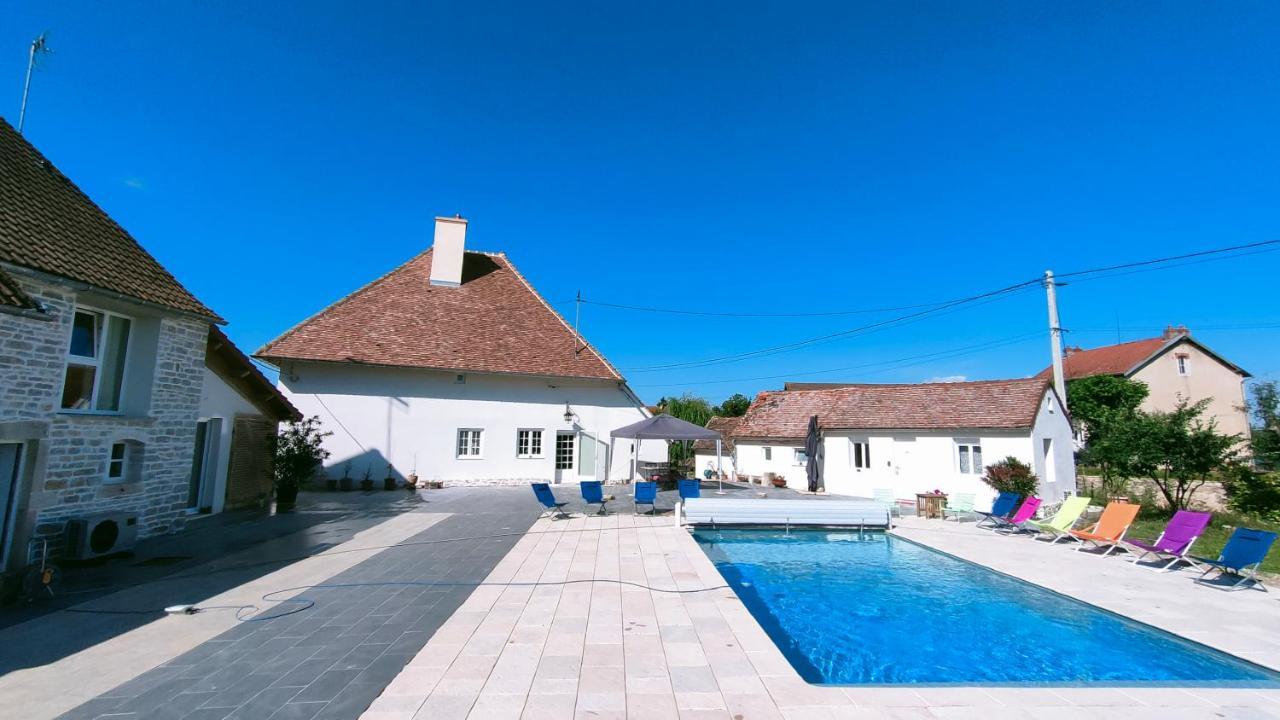 Domaine Ravy-Lilas Saint-Symphorien-sur-Saone Exterior foto