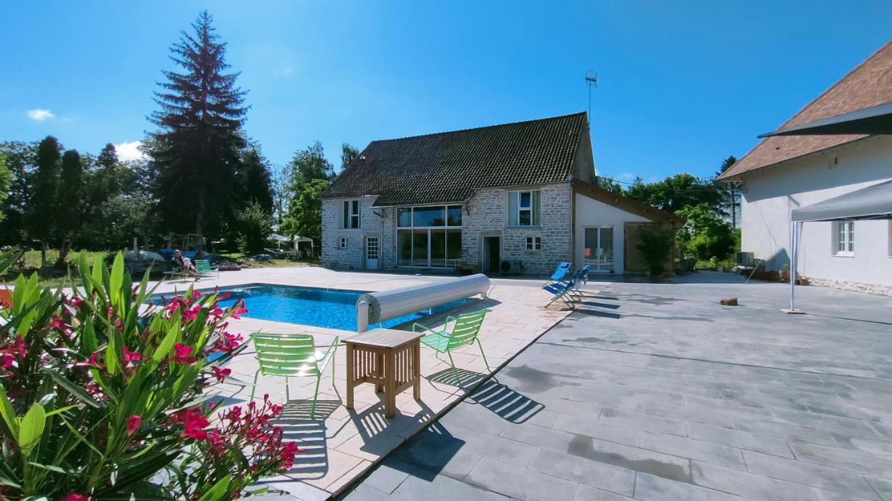 Domaine Ravy-Lilas Saint-Symphorien-sur-Saone Exterior foto