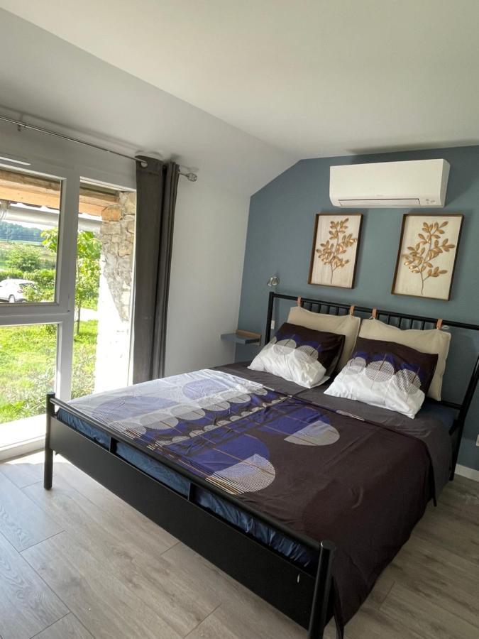 Domaine Ravy-Lilas Saint-Symphorien-sur-Saone Exterior foto